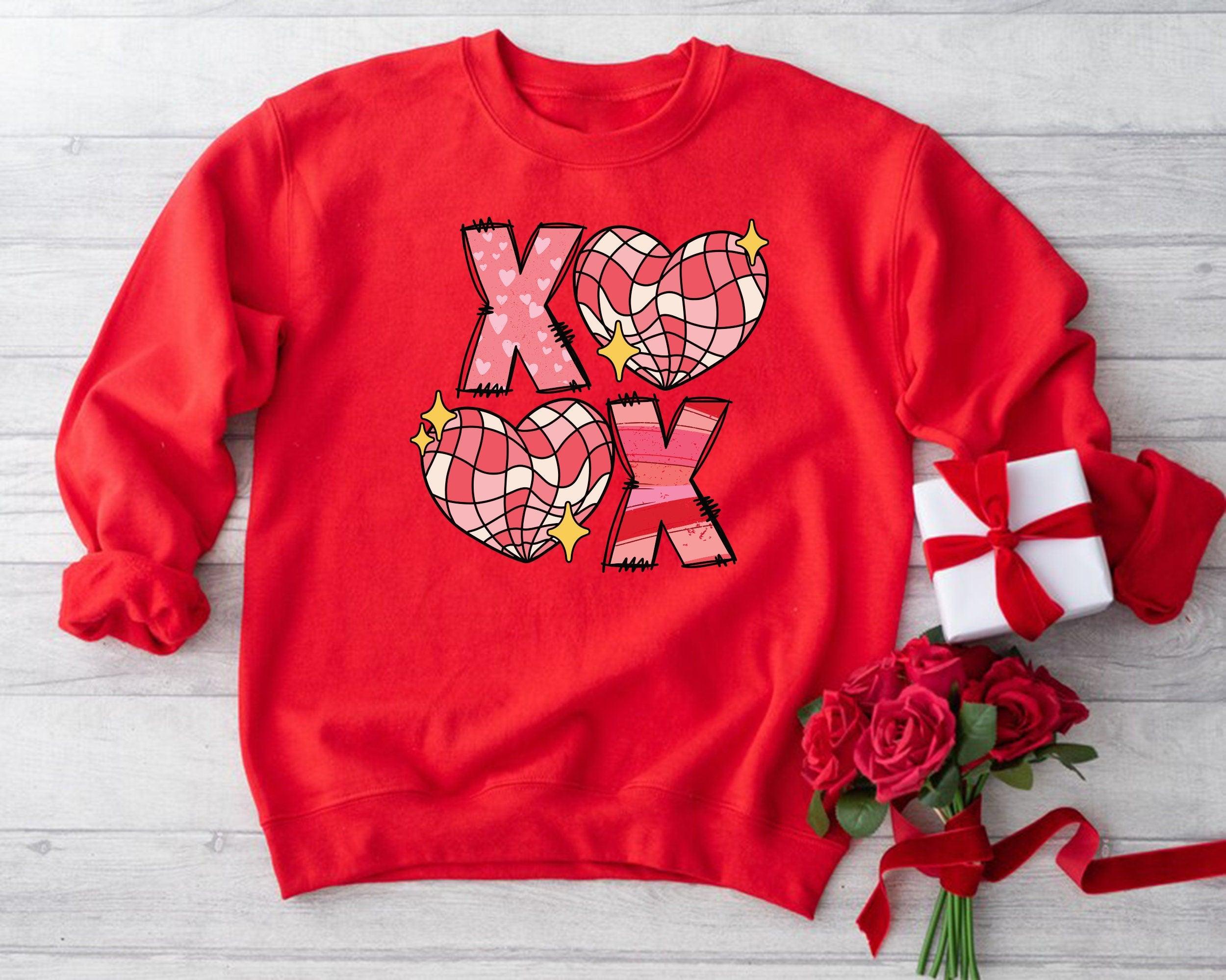 Xoxo Sweatshirt, Valentines Day Sweatshirt, Valentine Crewneck Hoodie, Sparkly Xoxo Sweatshirt, Valentines Day Gift, Xoxo Hoodie - Nesta Tees